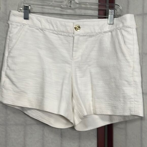 LILLY PULITZER CALLAHAN WHITE SHORTS SIZE 10 - Picture 2 of 8